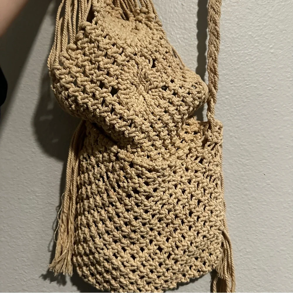 Handmade Macrame Fringe Shoulder Bag Purse - Picture 4 of 7